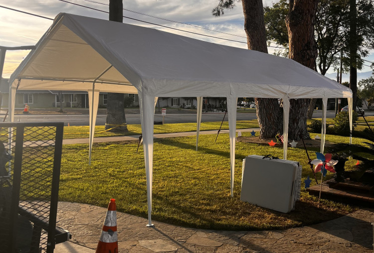 Tents Tents